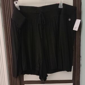 Livi Shorts (black)